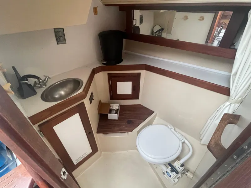 Slide: The Image of Catalina 34 MkII 1987 - 13