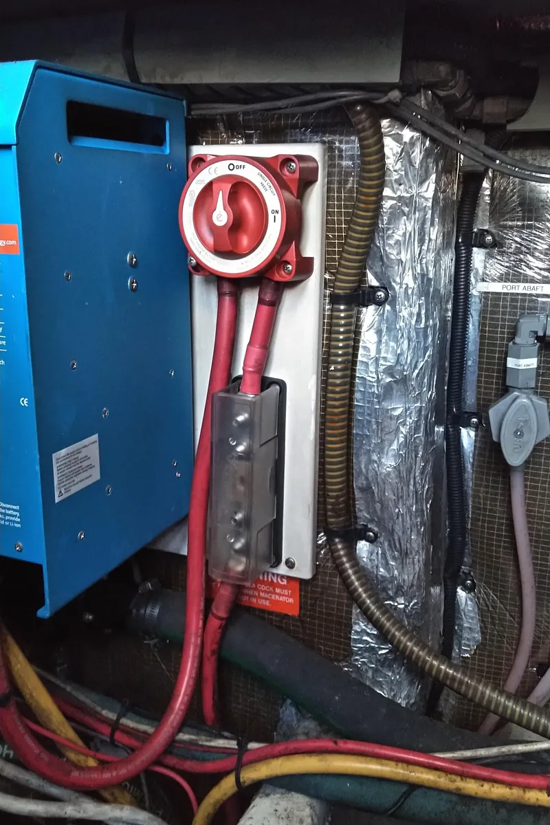 Slide: The Image of Mainship 350 Trawler 1999 - 55