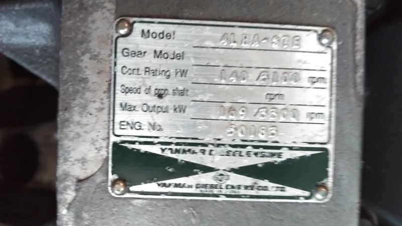 Slide: The Image of Mainship 350 Trawler 1999 - 57