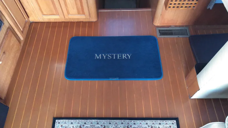 Slide: The Image of Mainship 350 Trawler 1999 - 58