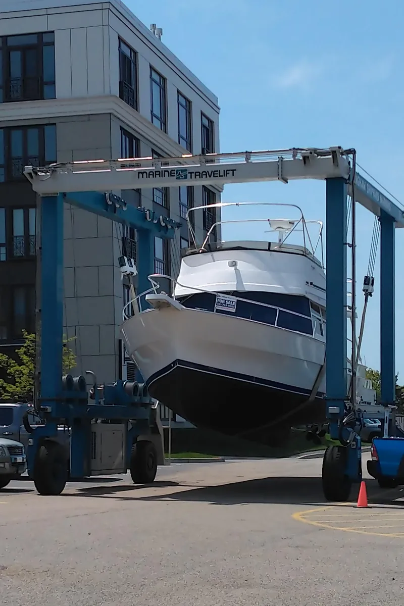 Slide: The Image of Mainship 350 Trawler 1999 - 69