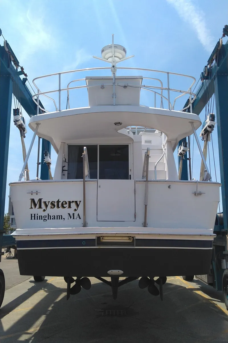 Slide: The Image of Mainship 350 Trawler 1999 - 76