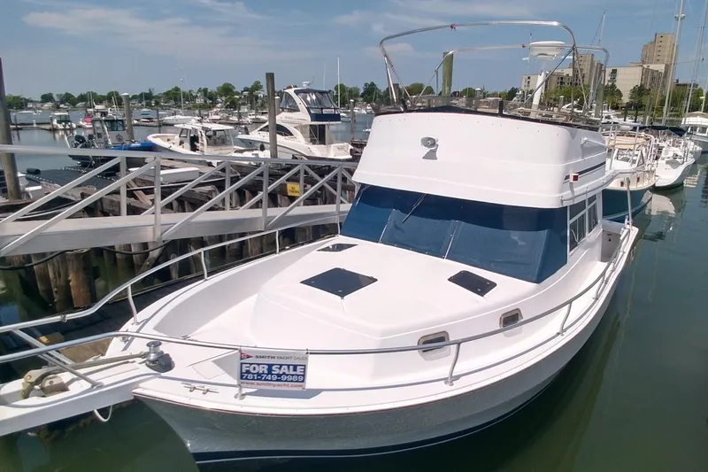 Slide: The Image of Mainship 350 Trawler 1999 - 80