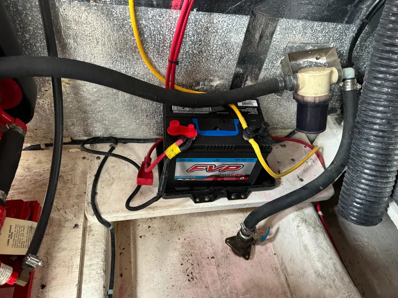 Slide: The Image of Battery setup in a 2008 Holiday Mansion 37 boat engine compartment. - 33