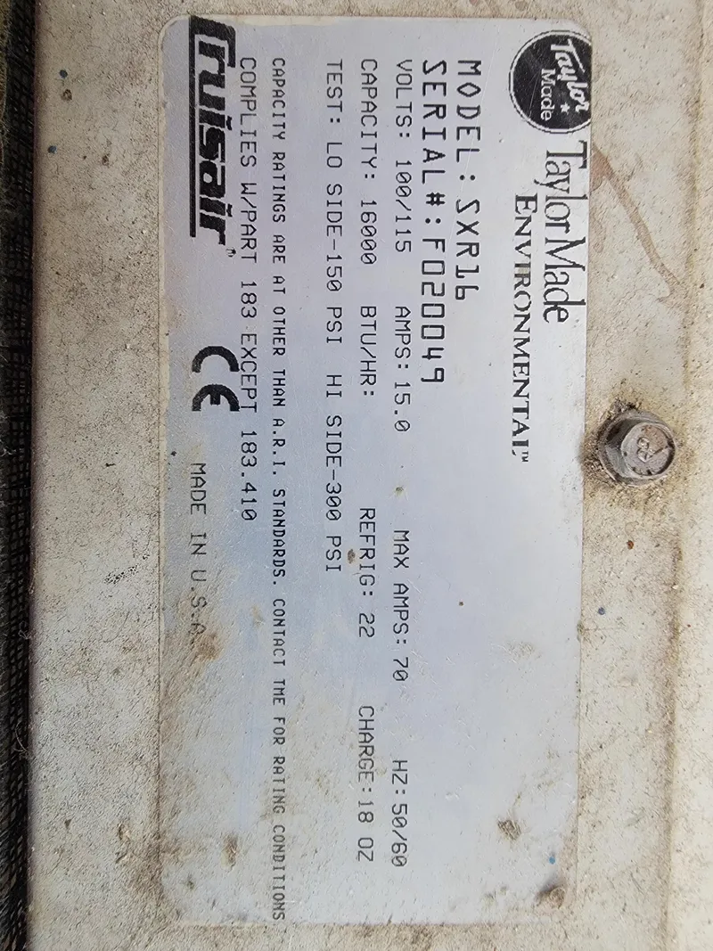 Slide: The Image of Lion Robertson & Caine Lion 46 2003 - 136