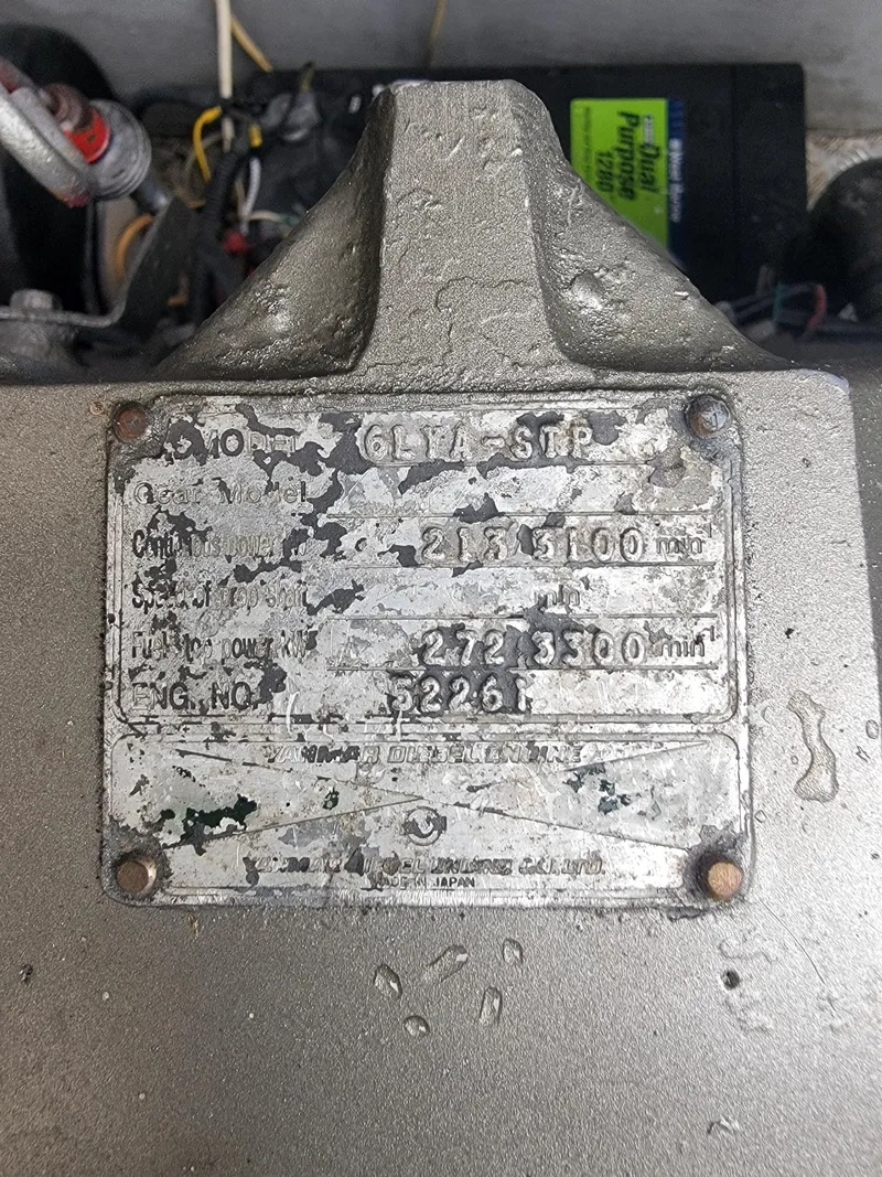 Slide: The Image of Lion Robertson & Caine Lion 46 2003 - 140