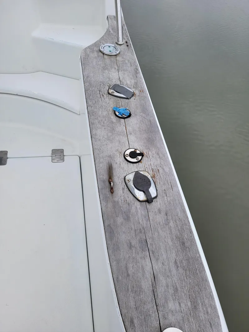 Slide: The Image of Deck fittings on 2003 Robertson & Caine Lion 46 catamaran. - 27