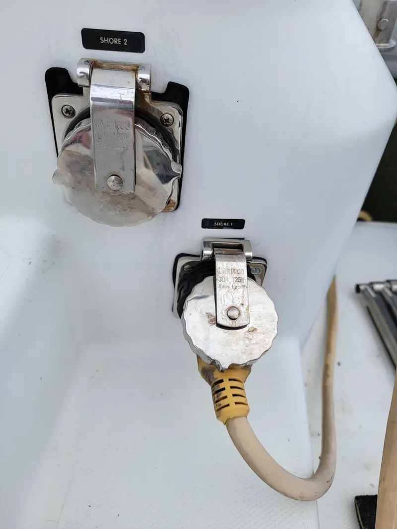 Slide: The Image of Lion Robertson & Caine Lion 46 2003 - 57