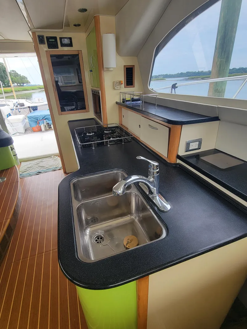 Slide: The Image of Lion Robertson & Caine Lion 46 2003 - 61