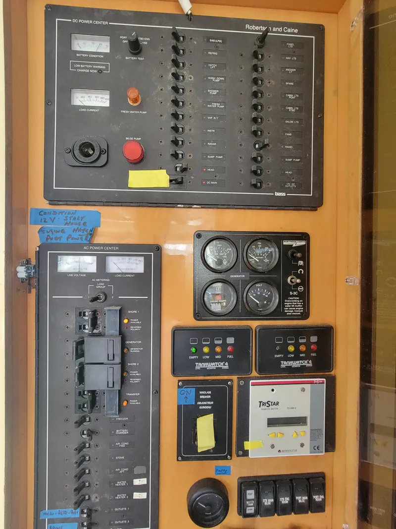 Slide: The Image of Lion Robertson & Caine Lion 46 2003 - 69