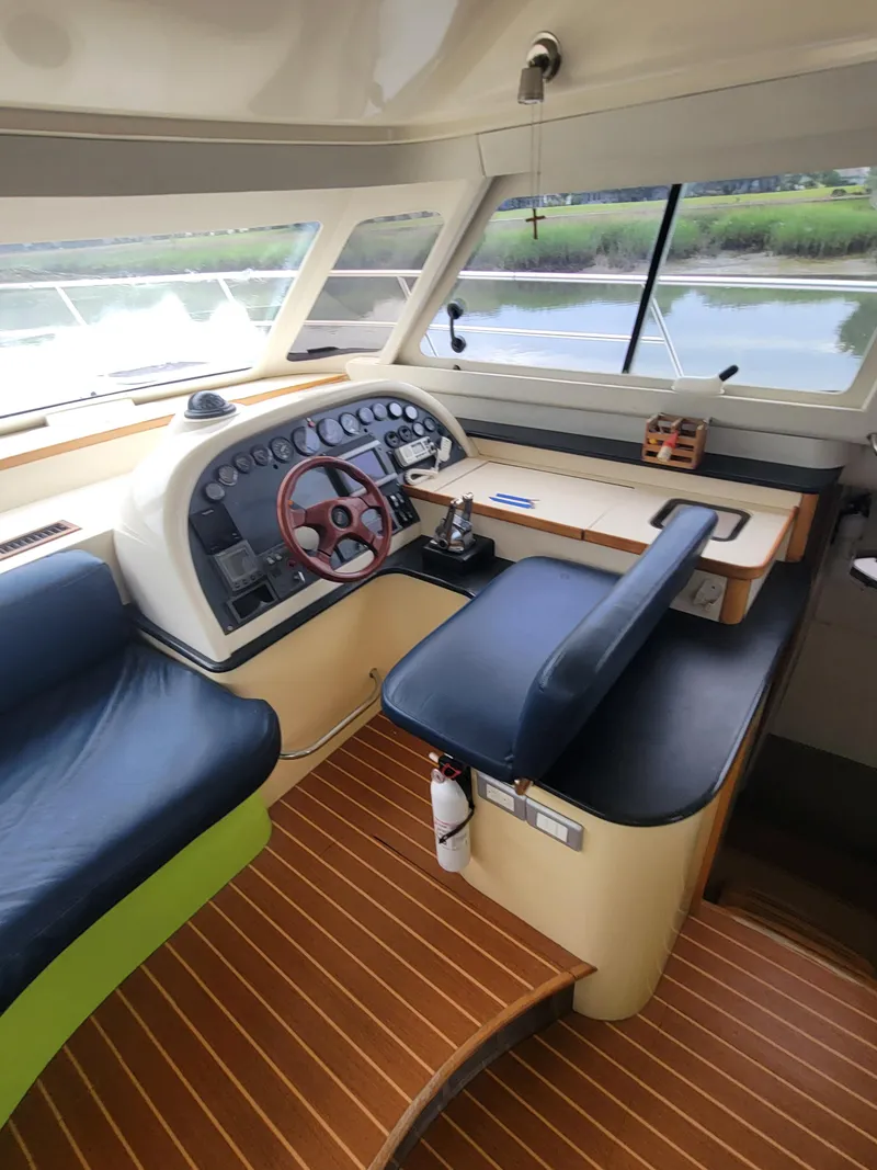 Slide: The Image of Lion Robertson & Caine Lion 46 2003 - 79