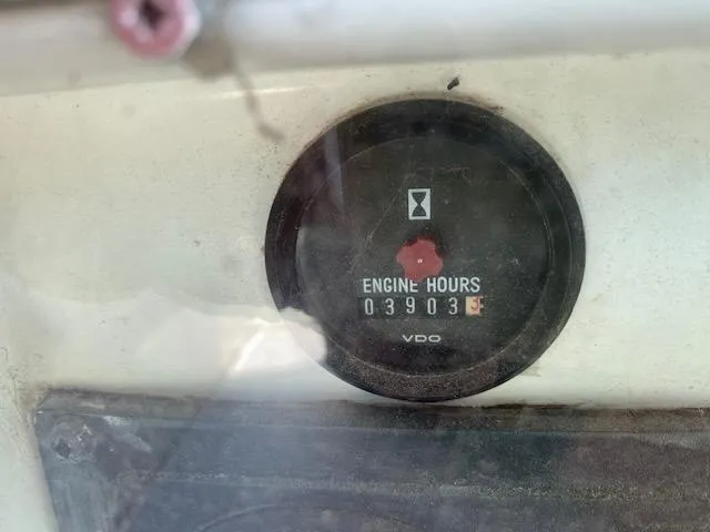 Slide: The Image of Engine hour meter showing 3903 hours on 2001 Beneteau Oceanis 44 CC. - 23