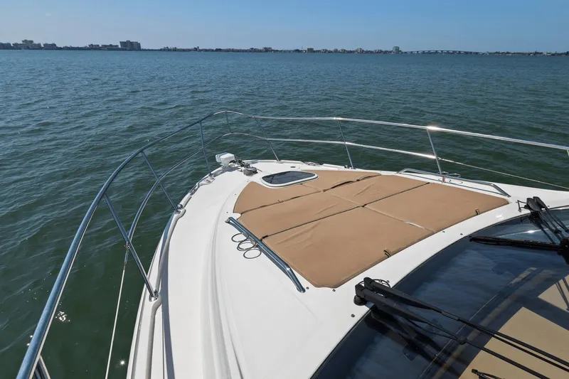 Slide: The Image of Sea Ray 400 Fly 2016 - 26