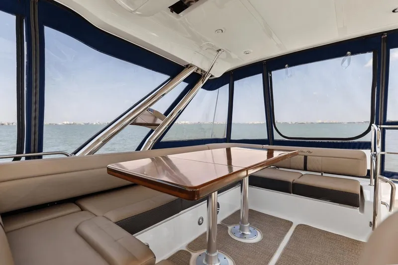 Slide: The Image of Sea Ray 400 Fly 2016 - 34