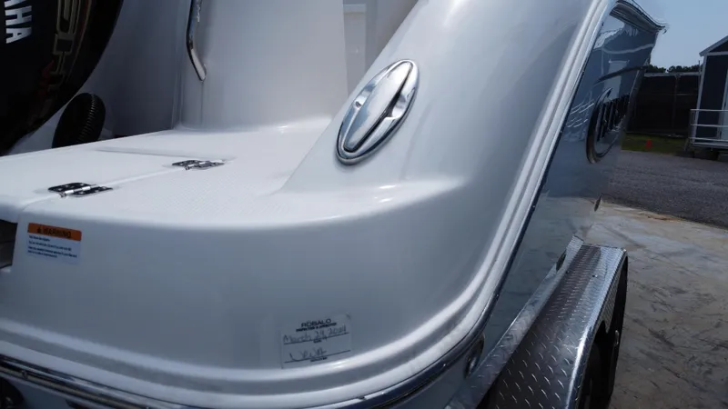 Slide: The Image of Robalo R222 Center Console 2024 - 21