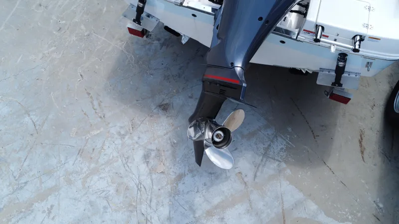 Slide: The Image of Robalo R222 Center Console 2024 - 45