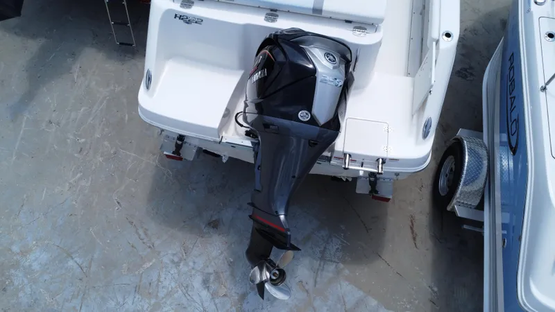 Slide: The Image of Robalo R222 Center Console 2024 - 46