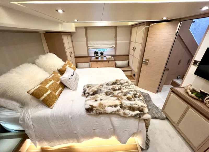 Slide: The Image of MASTER STATEROOM - PORT SIDE  - 24