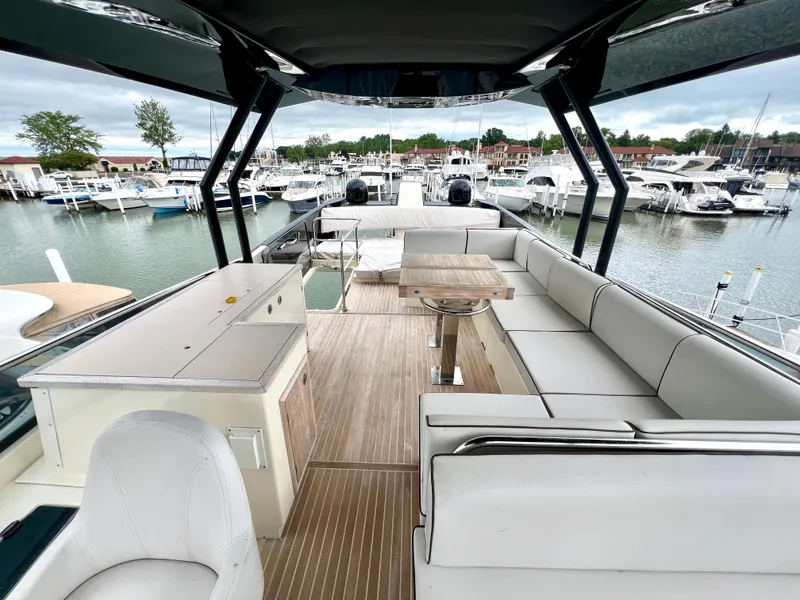 Slide: The Image of FLYBRIDGE LOOKING AFT - 43