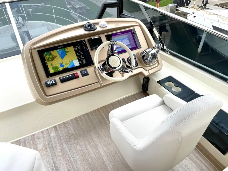 Slide: The Image of FLYBRIDGE HELM  - 46