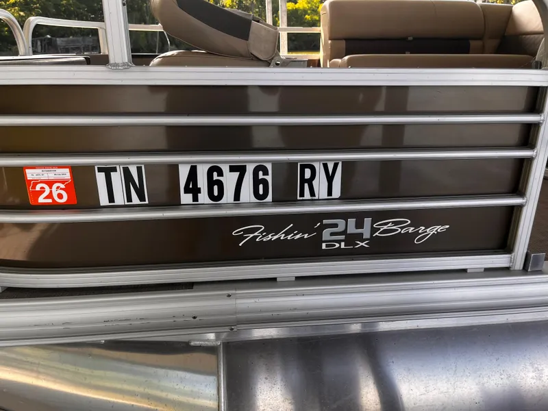 Slide: The Image of 2019 Sun Tracker Fishin' Barge 24 DLX with registration number TN 4676 RY. - 21