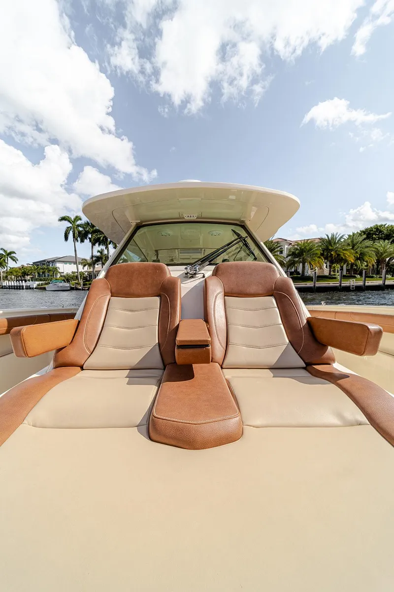 Slide: The Image of Scout 420 LXF 2020 - 65