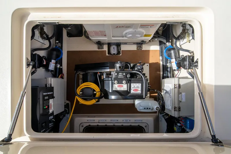 Slide: The Image of Scout 420 LXF 2020 - 81