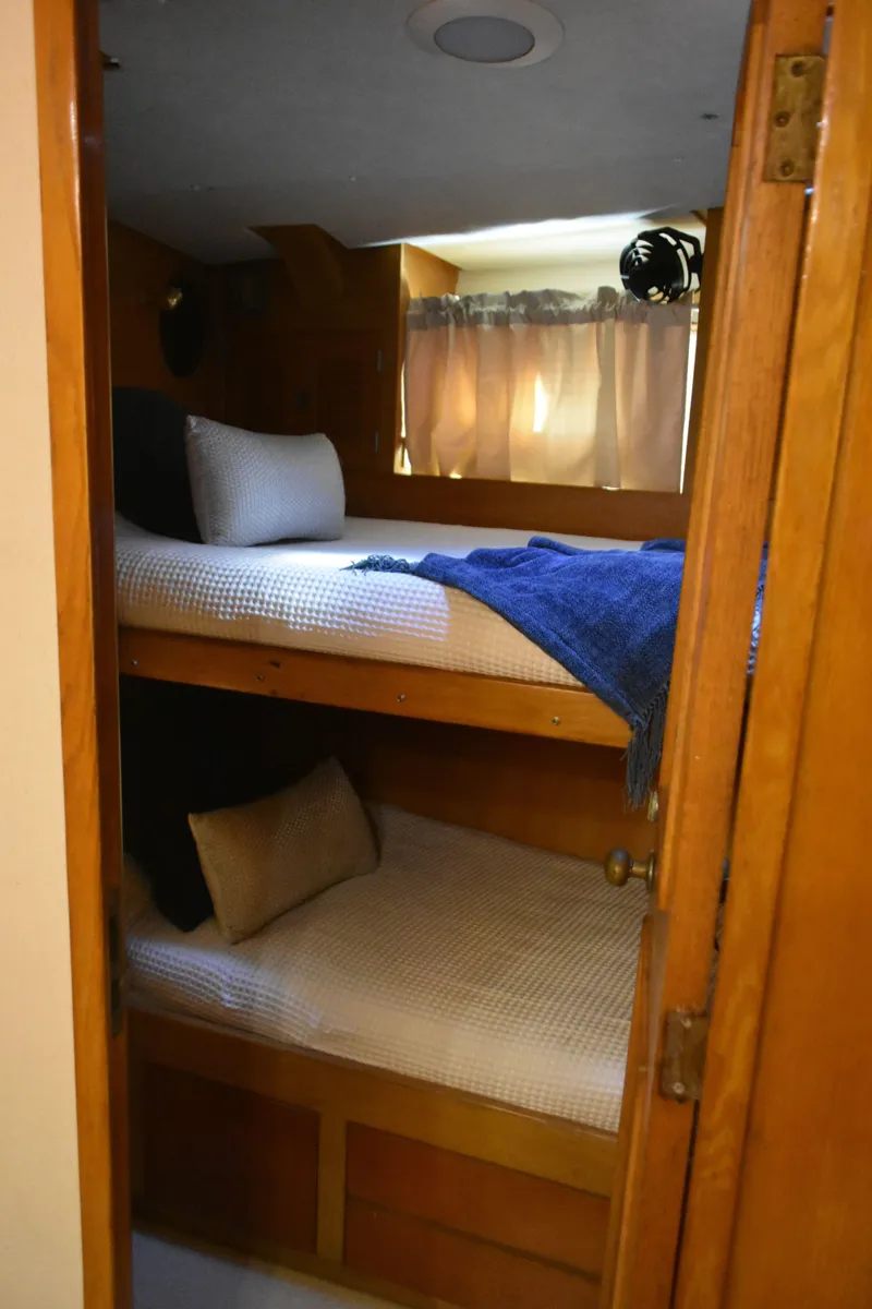 Slide: The Image of Bunk stateroom - 17