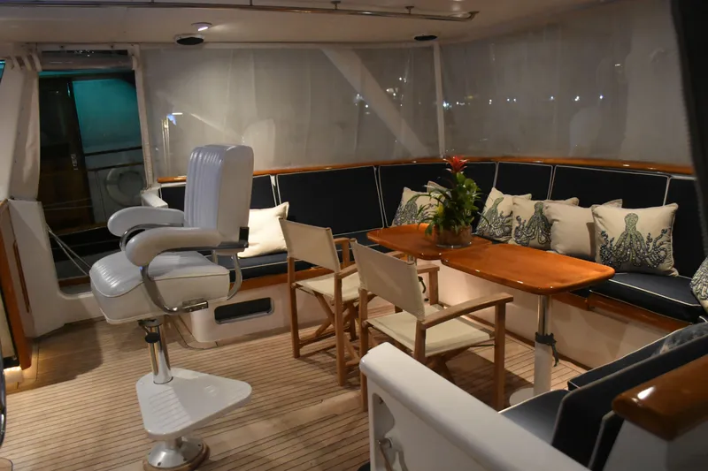 Slide: The Image of Cockpit aft - 20