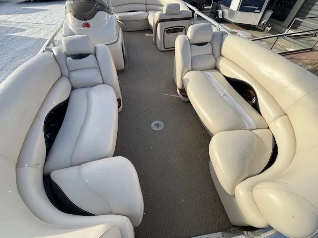Slide: The Image of 2008 Sun Tracker PARTY BARGE 22 Regency Edition with spacious seating and luxurious interior. - 19