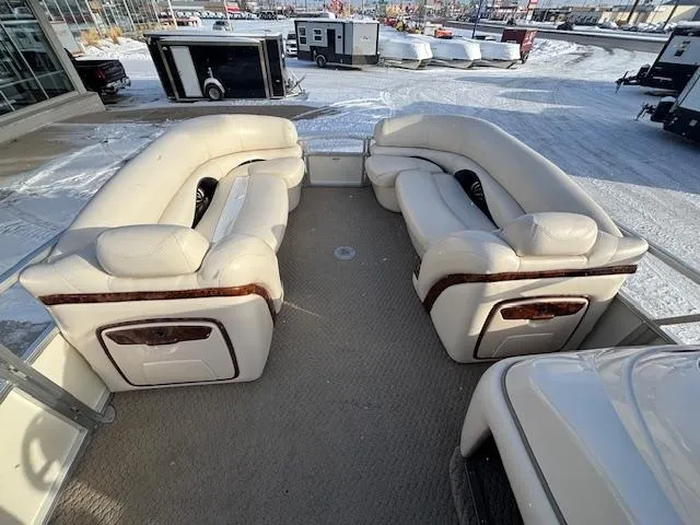 Slide: The Image of 2008 Sun Tracker PARTY BARGE 22 Regency Edition with spacious seating and elegant design. - 4