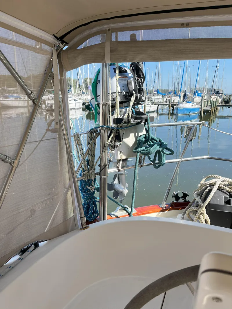 Slide: The Image of Interior view of a 1998 Pacific Seacraft 40 yacht in harbor. - 41