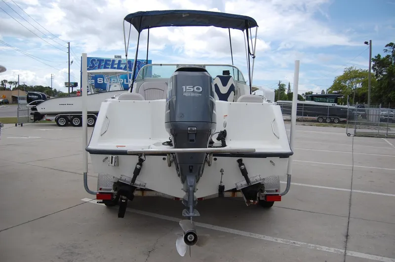 Slide: The Image of 2004 Hydra-Sports Lightning 202 DC boat with 150 HP outboard motor. - 6
