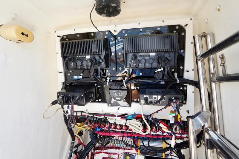 Slide: The Image of Electrical system and wiring of a 1993 Ocean Runner 27 CC boat. - 17