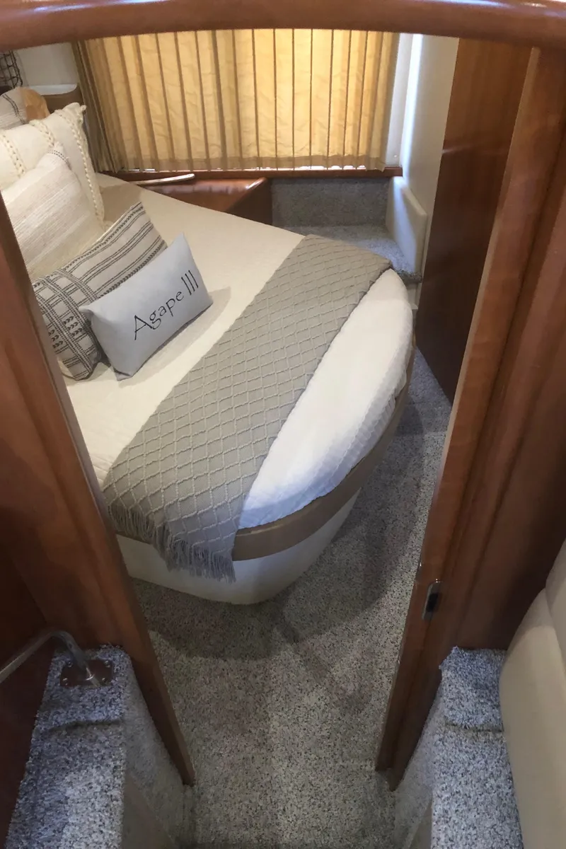 Slide: The Image of Carver Yachts 41 Cockpit Motor Yacht 2005 - 52