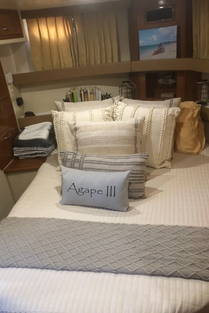 Slide: The Image of Carver Yachts 41 Cockpit Motor Yacht 2005 - 60