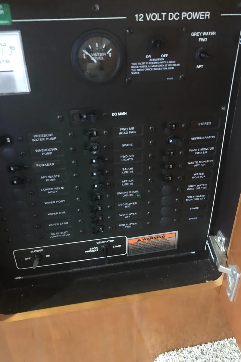 Slide: The Image of Carver Yachts 41 Cockpit Motor Yacht 2005 - 61