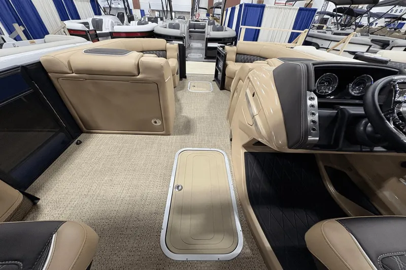 Slide: The Image of Barletta LUSSO23UC 2025 - 10