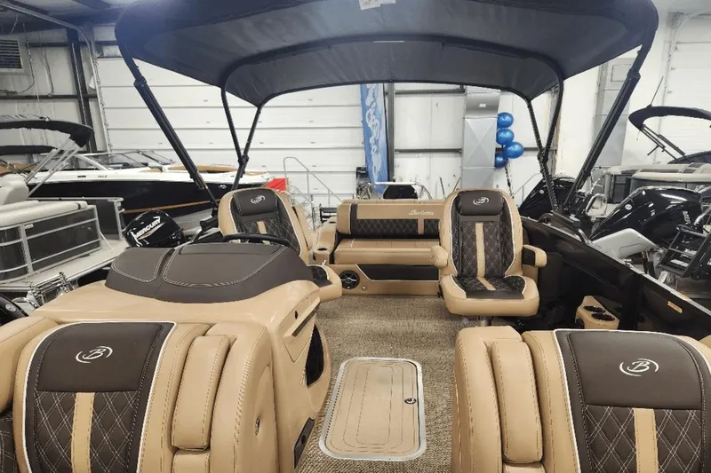 Slide: The Image of Barletta LUSSO23UC 2025 - 5