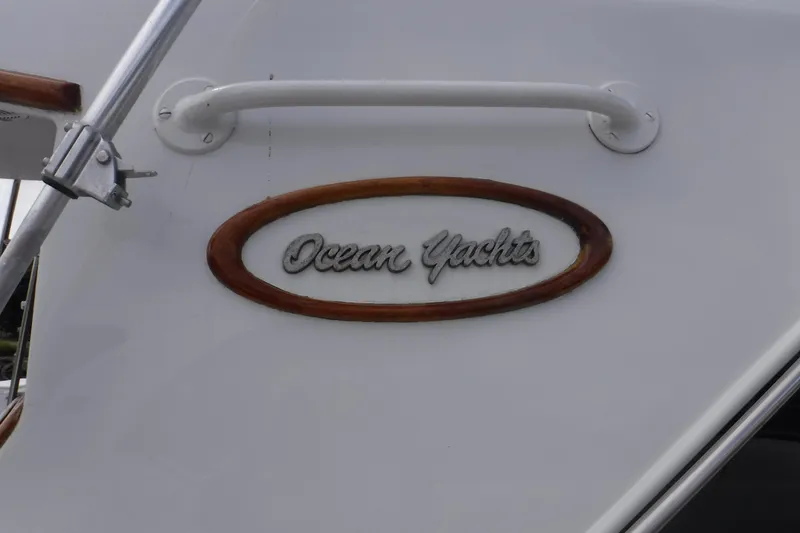 Slide: The Image of 1989 Ocean Yachts 44 Super Sport Custom logo on yacht exterior. - 31