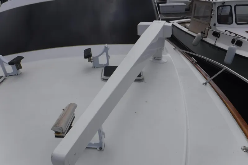 Slide: The Image of 1989 Ocean Yachts 44 Super Sport Custom yacht deck with equipment and railing. - 33