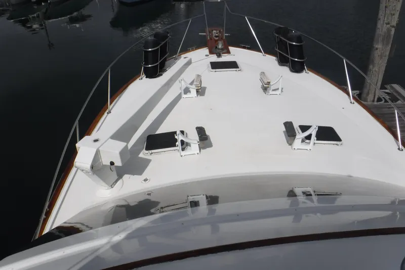 Slide: The Image of 1989 Ocean Yachts 44 Super Sport Custom yacht deck with seating and railing. - 43