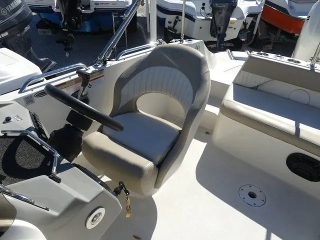 Slide: The Image of Stingray 212 SC 2016 - 10