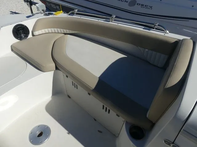 Slide: The Image of Stingray 212 SC 2016 - 13