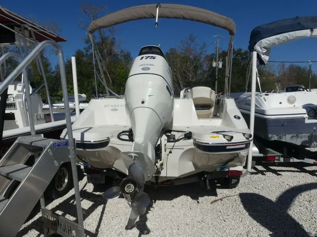 Slide: The Image of Stingray 212 SC 2016 - 4