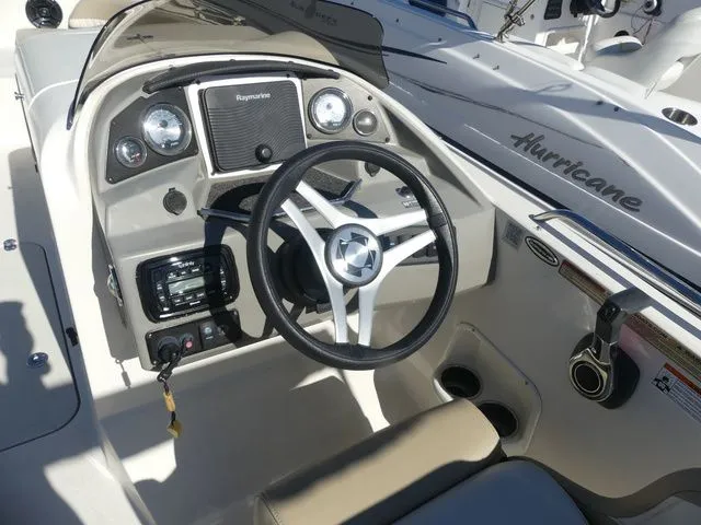 Slide: The Image of Stingray 212 SC 2016 - 7