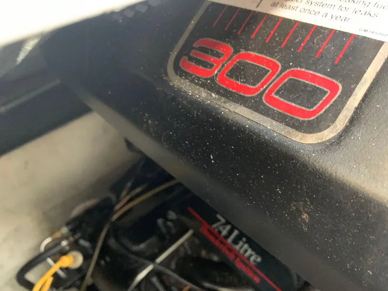 Slide: The Image of 1998 Maxum 2800 SCR engine compartment with 300 horsepower. - 36