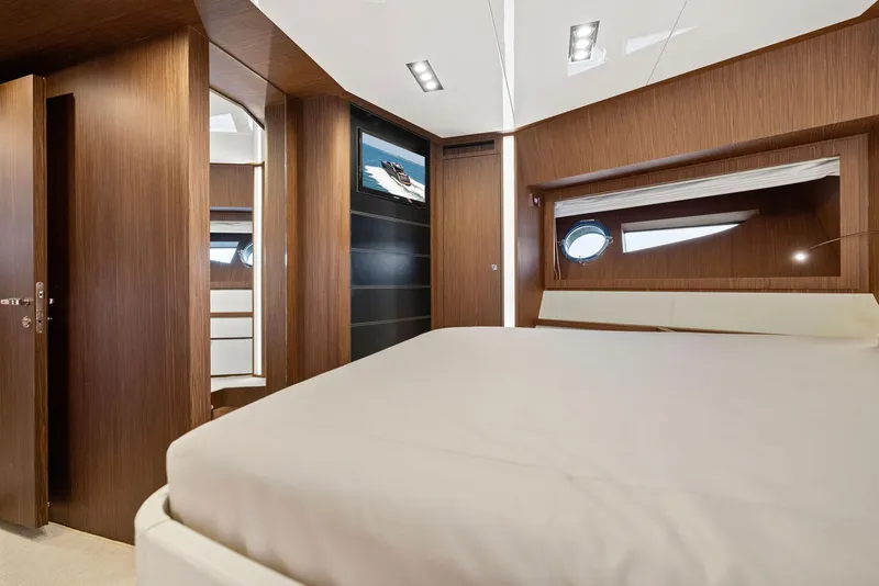 Slide: The Image of Riva 88' Domino Super 2016 - 50