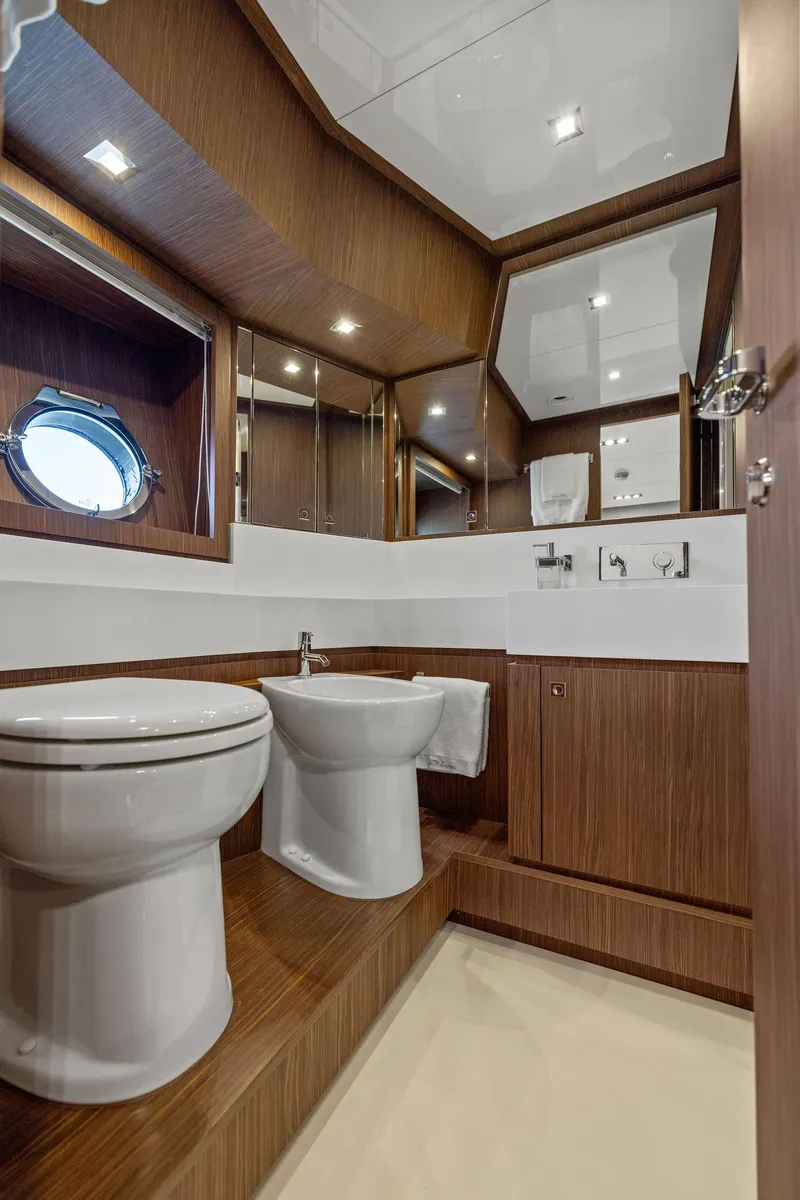 Slide: The Image of Riva 88' Domino Super 2016 - 56