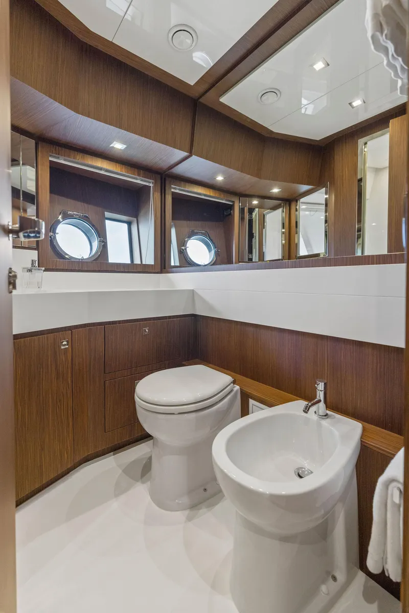 Slide: The Image of Riva 88' Domino Super 2016 - 51